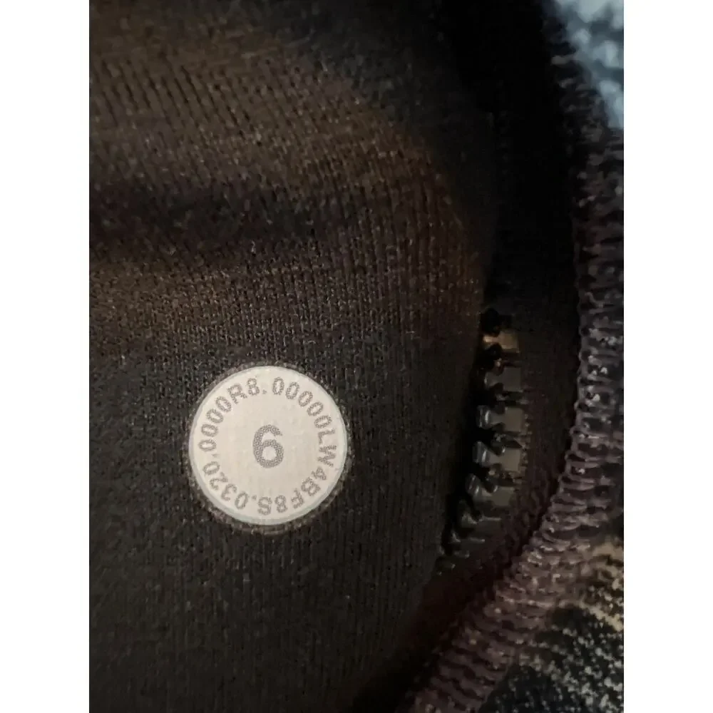 Lululemon Hooded Define Jacket  grey  white striped  Front zip Size 6 - Picture 11 of 14